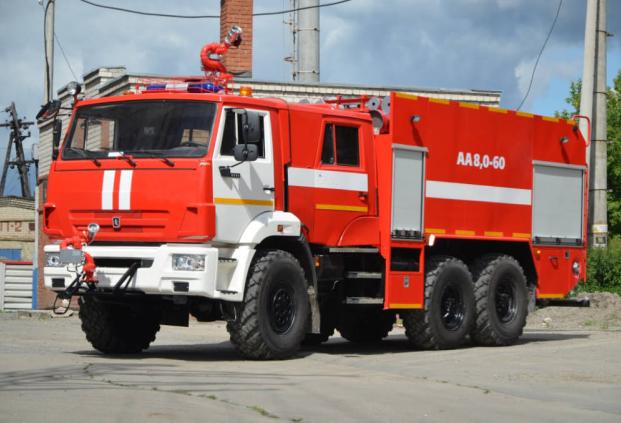 Пожарный аэродромный автомобиль АА-8,0-60 на шасси КАМАЗ-43118