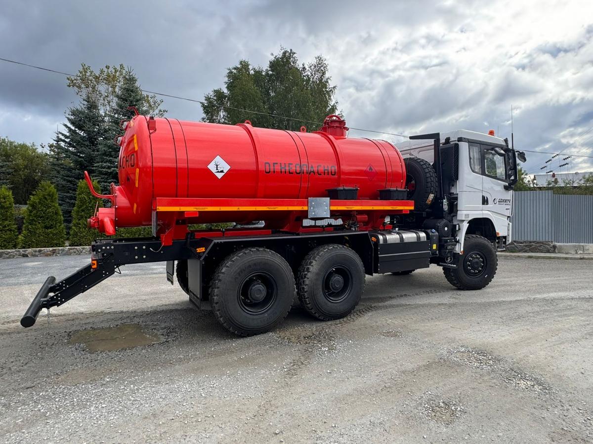 Автоцистерна АКН-10 на шасси Shacman SX32586V385 (насос КО-505)