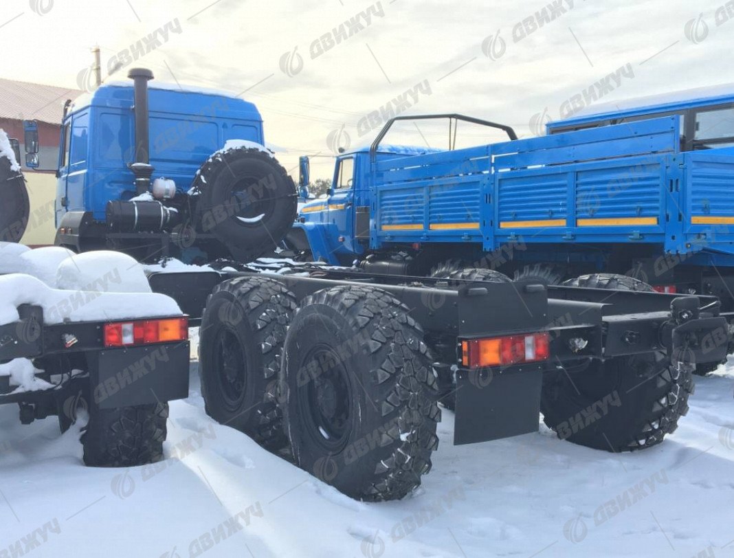 Бортовой Урал 4320-0111-61 (капотный)