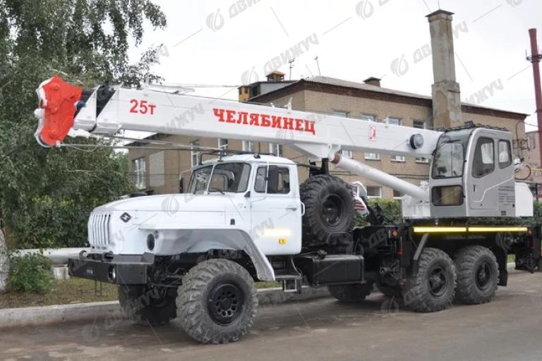 Автокран Челябинец КС-55732 на шасси Урал 4320