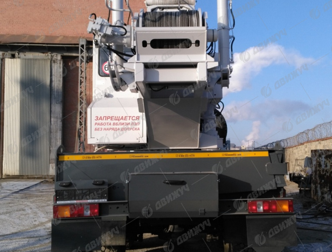 Автокран Челябинец КС-55733-26 на шасси КАМАЗ 43118-50 