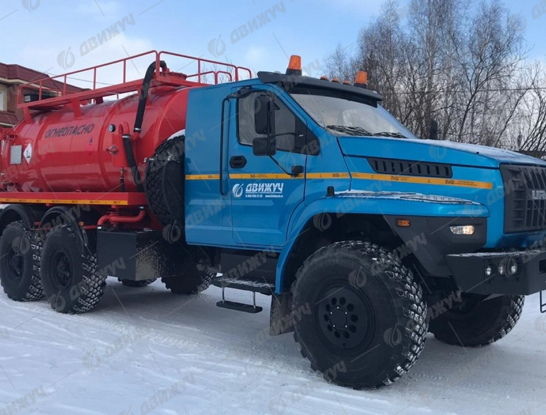 АКН-10-ОД на шасси Урал Next 4320-72 (насос КО-505, спальное место)
