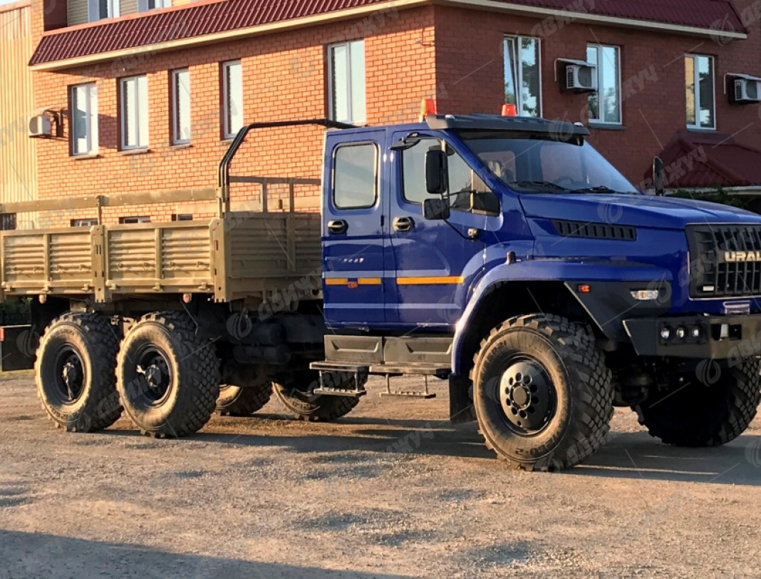 Бортовой Урал Next 4320-72Е5 (двухкабинка)