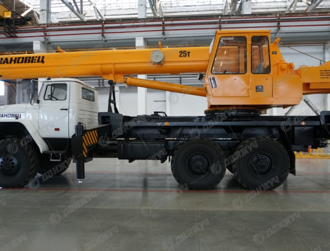 Автокран Ивановец КС-45717-1 на шасси УРАЛ-4320