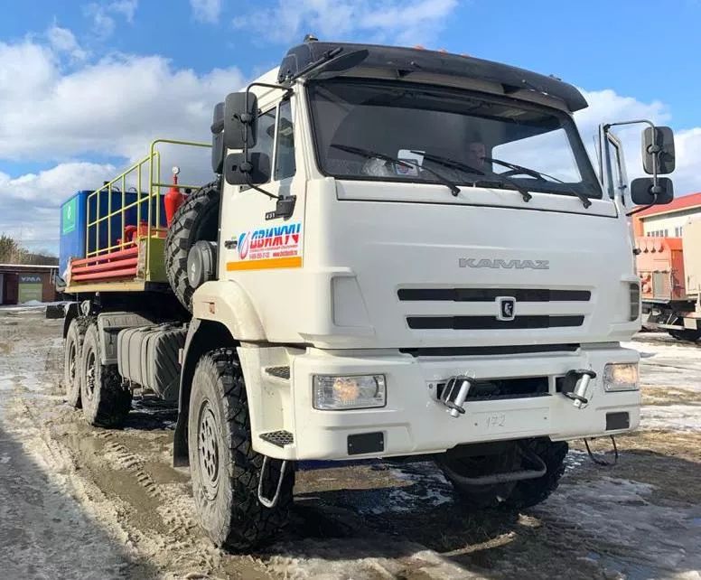 Цементировочный агрегат (АЦ-32)  насос поршневой на шасси КАМАЗ 43118