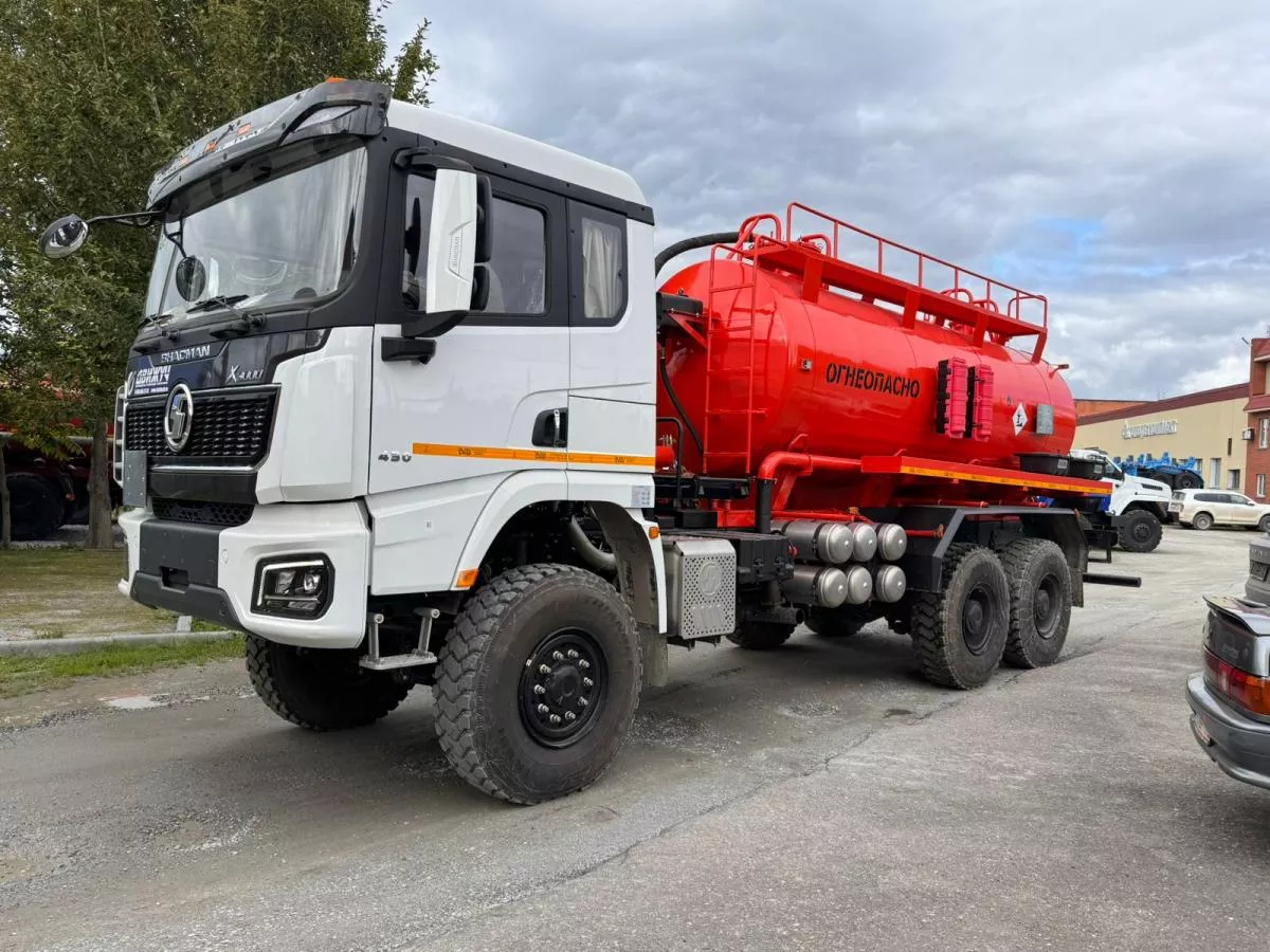 Автоцистерна АКН-12 на шасси Shacman X3000 6х6 (SX42586V385)