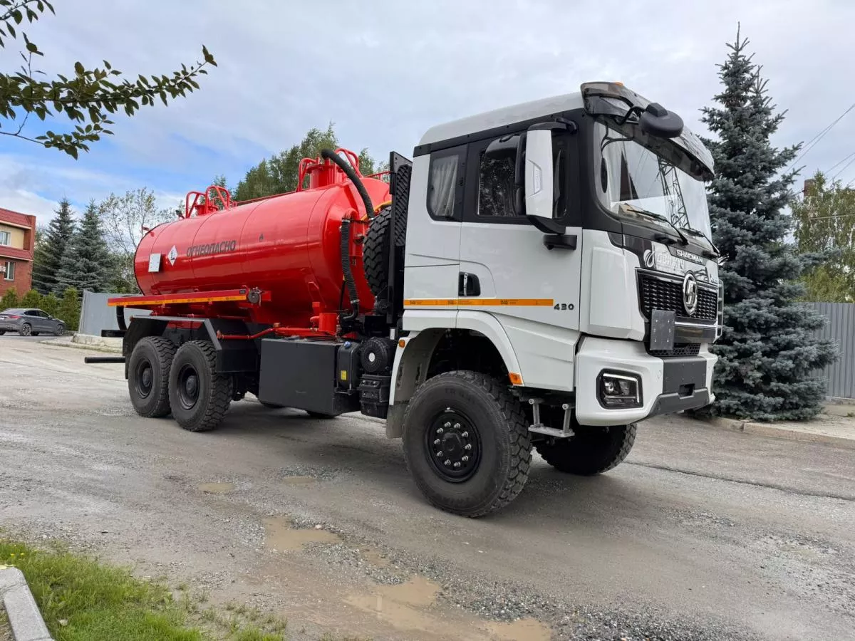 Автоцистерна АКН-12 на шасси Shacman X3000 6х6 (SX42586V385)