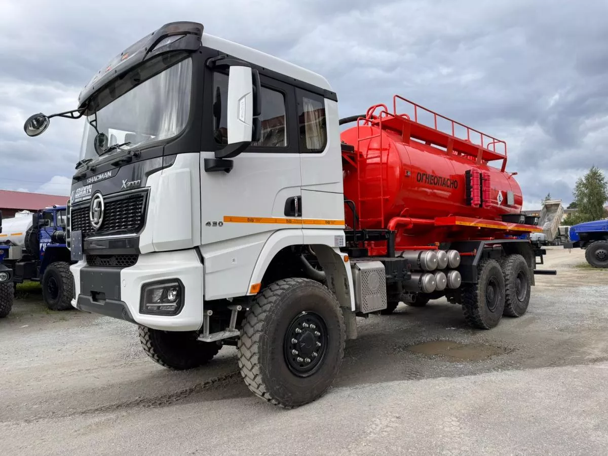 Автоцистерна АКН-12 на шасси Shacman X3000 6х6 (SX42586V385)