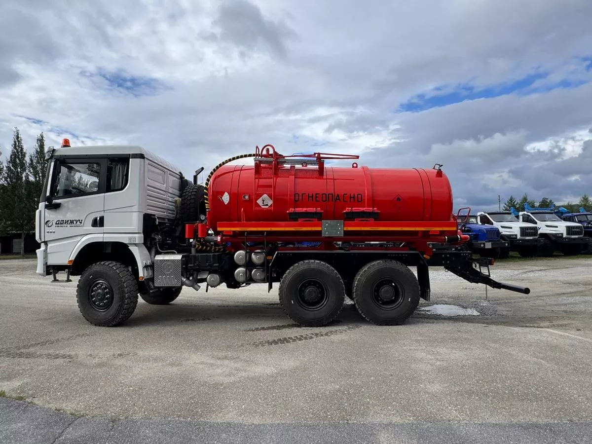Автоцистерна АКН-10 на шасси Shacman SX32586V385 (насос КО-505)
