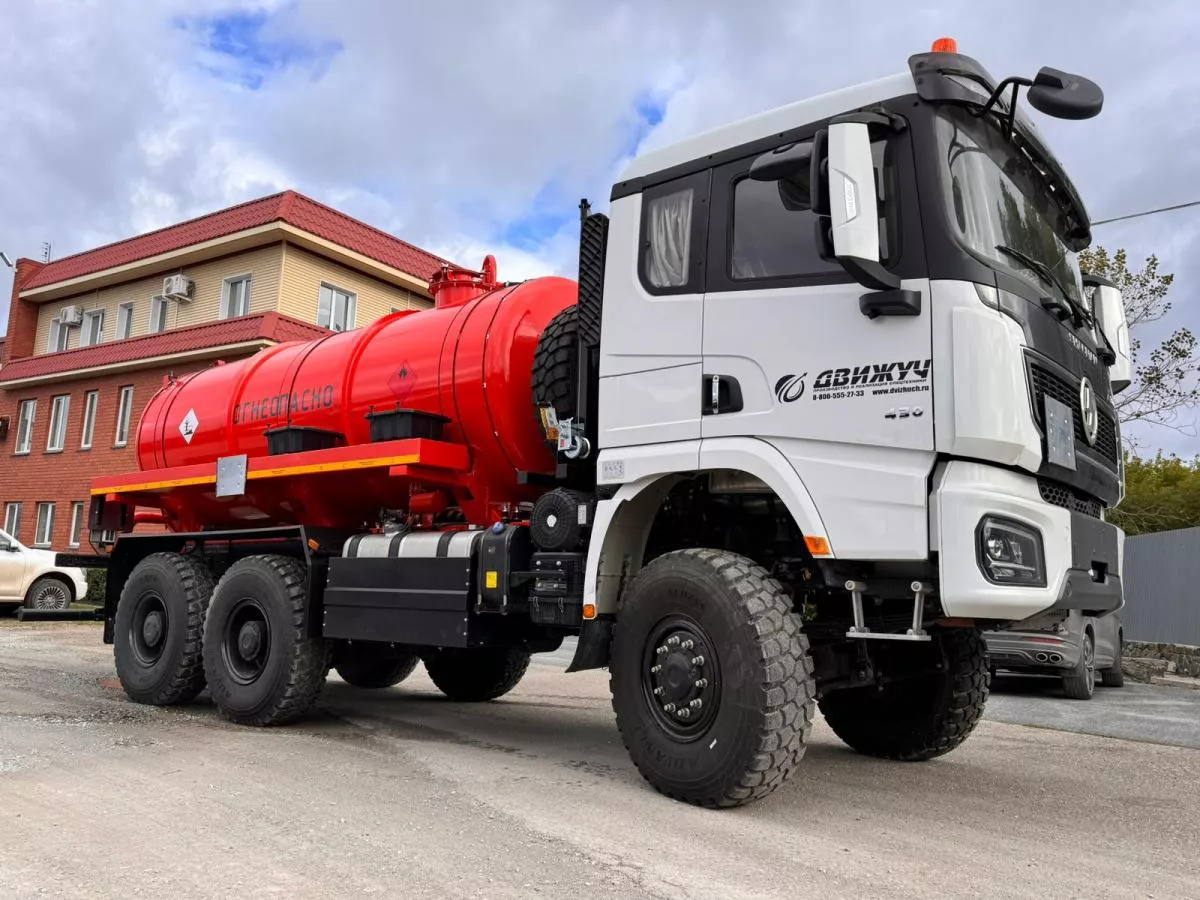 Автоцистерна АКН-10 на шасси Shacman SX32586V385 (насос КО-505)