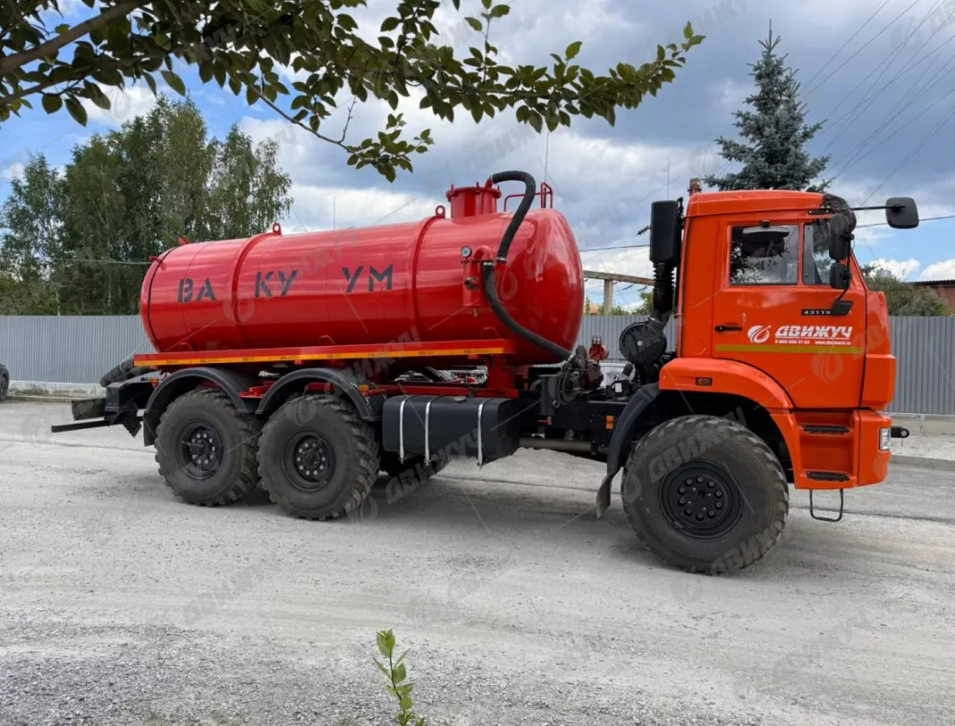Вакуумная машина МВ-10 на шасси КАМАЗ 43118-48 (насос КО-505)