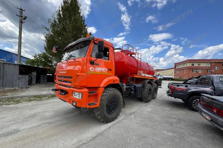 Вакуумная машина МВ-10 на шасси КАМАЗ 43118-48 (насос КО-505)