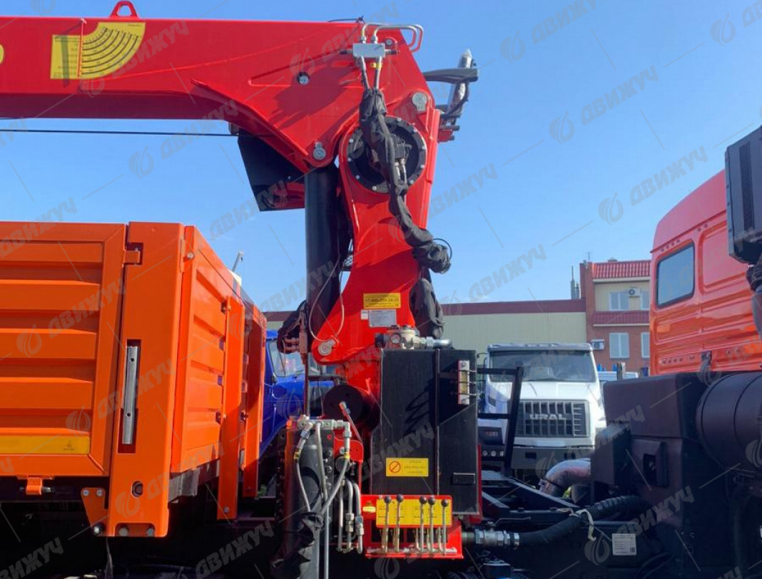 Бортовой автомобиль КАМАЗ 43118-50 с КМУ ИНМАН ИТ-150