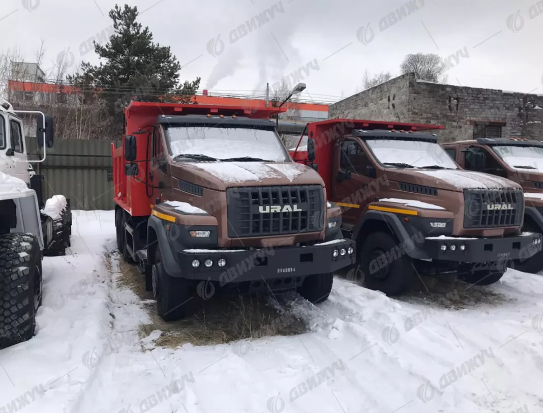 Самосвал Урал Next 6х4