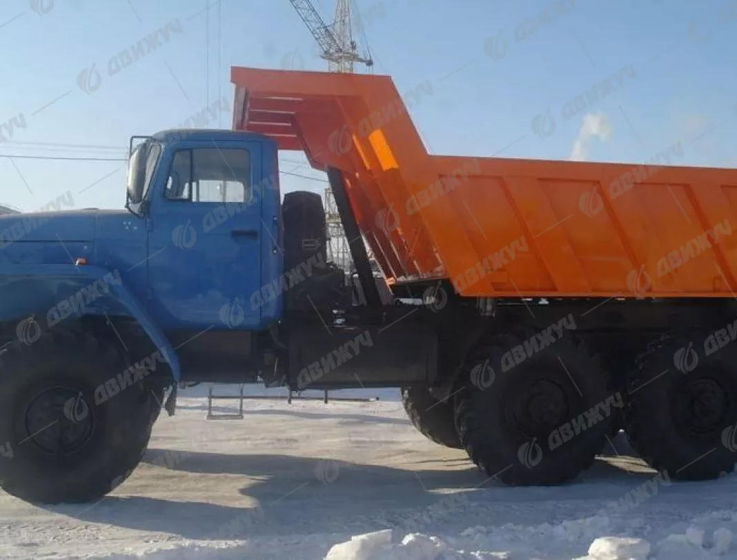 Самосвал Урал 55571-0121-72Е5 с задней разгрузкой