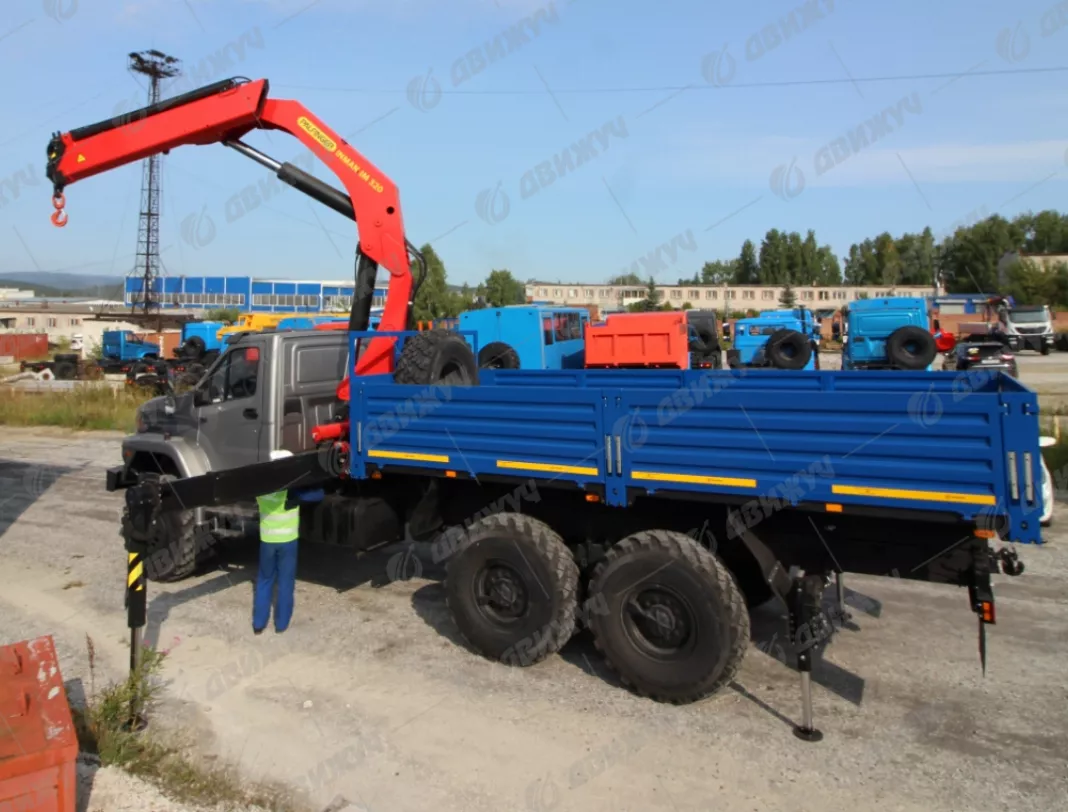 Бортовой Урал 4320 NEXT с КМУ ИМ-320