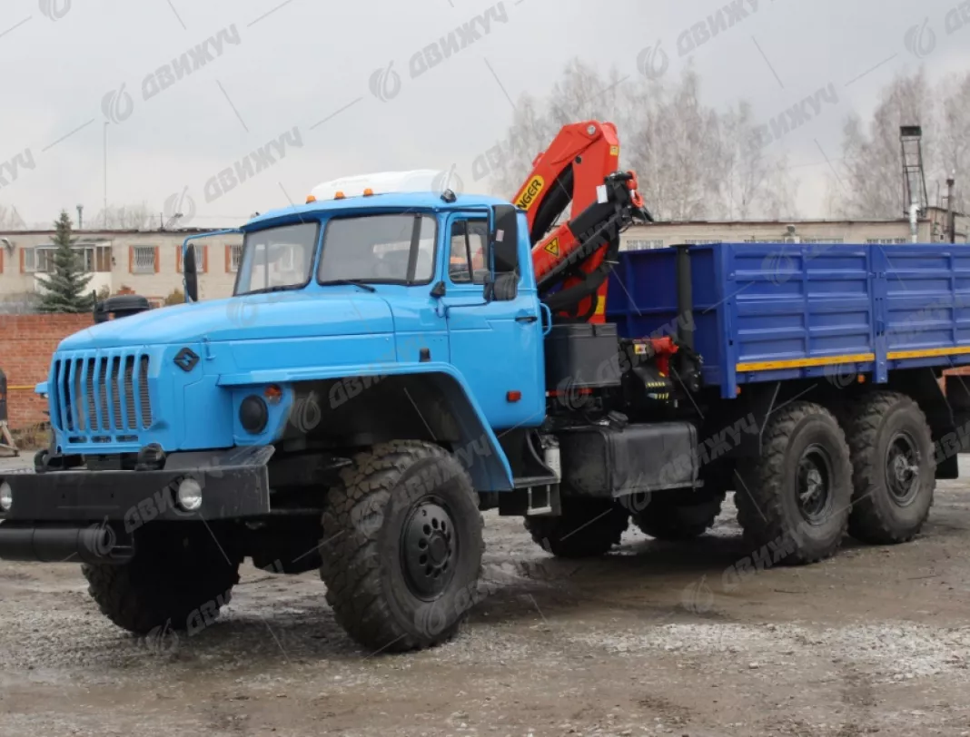 Бортовой Урал 4320 (капотный) с КМУ Palfinger 8500
