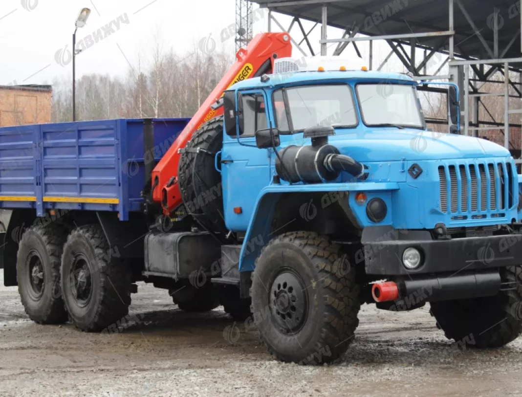 Бортовой Урал 4320 (капотный) с КМУ Palfinger 8500