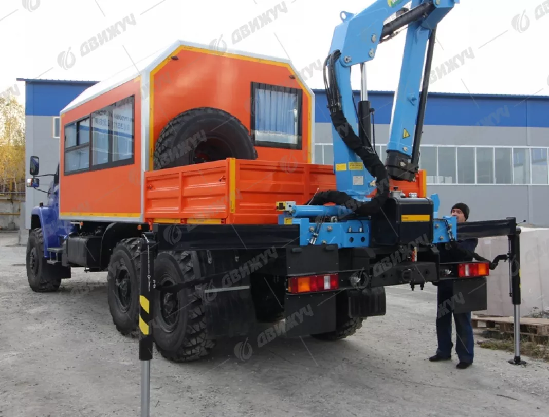 ГПА на шасси Урал NEXT 4320-6952-72Е5 с КМУ