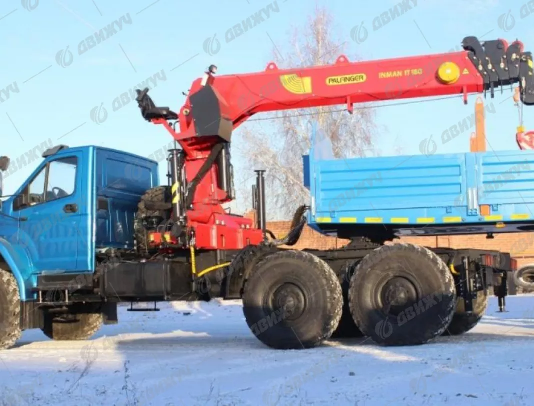 Седельный тягач Урал NEXT 4320 с КМУ IT-180