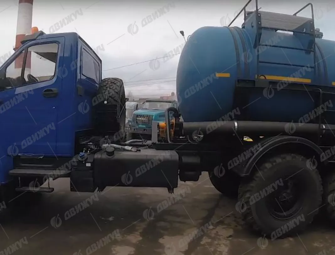 Кислотовоз на шасси Урал