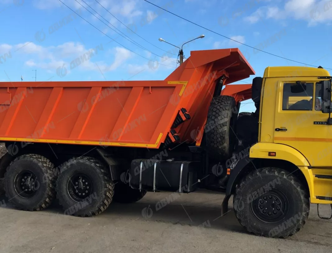 Самосвал на шасси КАМАЗ 43118
