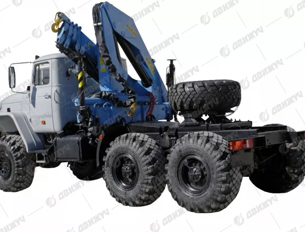 Седельный тягач Урал 5557-60 с КМУ ИМ-150