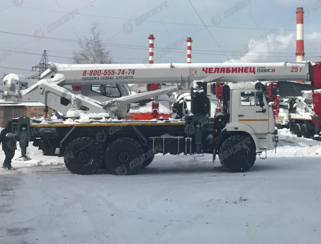 Автокран Челябинец КС-55732 на шасси КамАЗ 43118-50 г/п 25 т