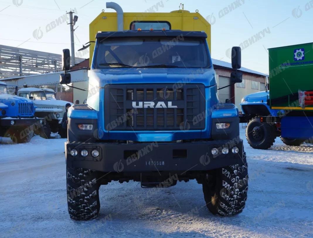 ППУА-1600/100 на шасси Урал Next 4320-72 (со спальным местом)