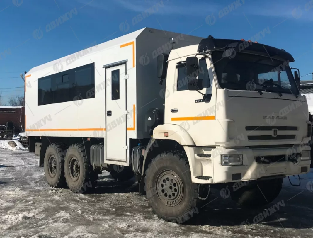 Вахтовый автобус шасси КамАЗ 43118-50 (6х6), 22 места