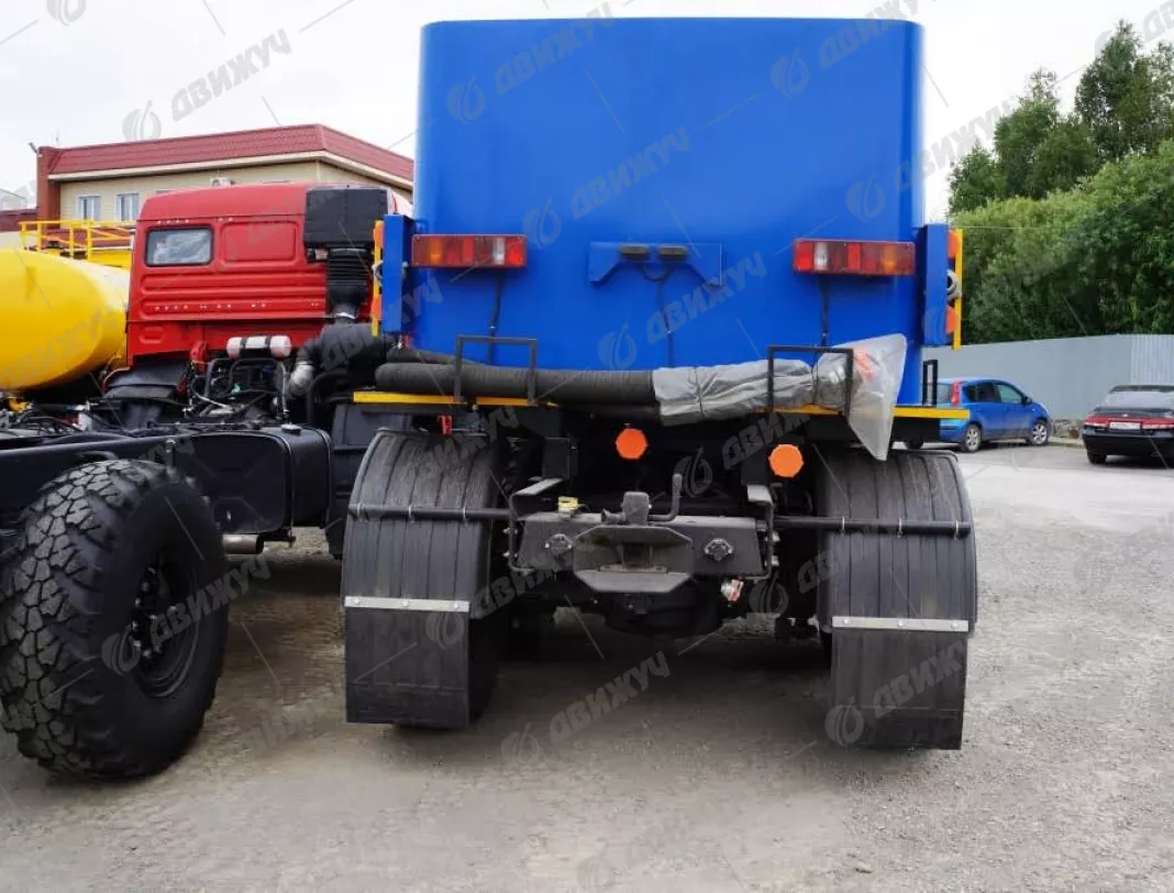 Цементировочный агрегат СИН-35 на шасси Урал 4320-80Е5 (короткая версия)