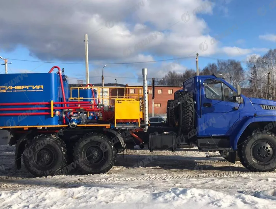 Цементировочный агрегат СИН35 на шасси Урал Next 4320-74 без ВПБ