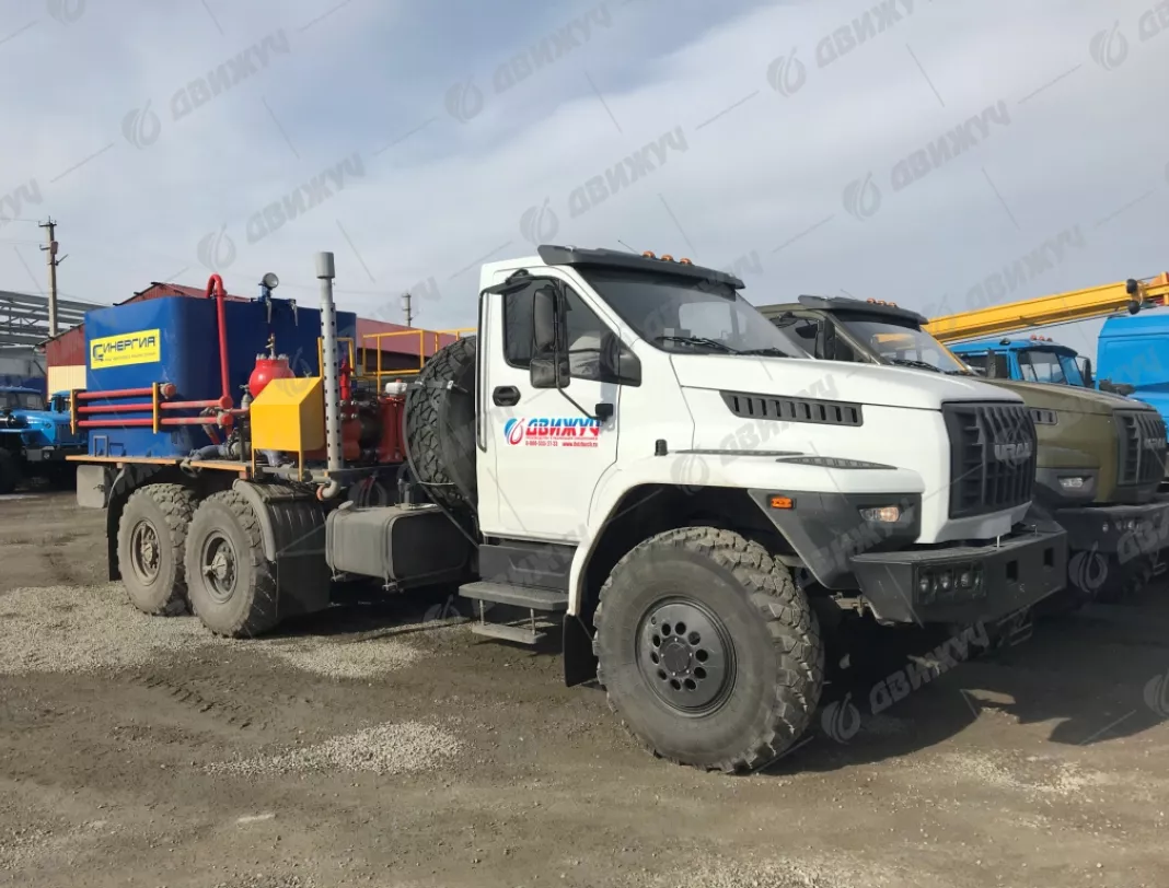 Цементировочный агрегат СИН35 на шасси Урал Next 4320-74 без ВПБ