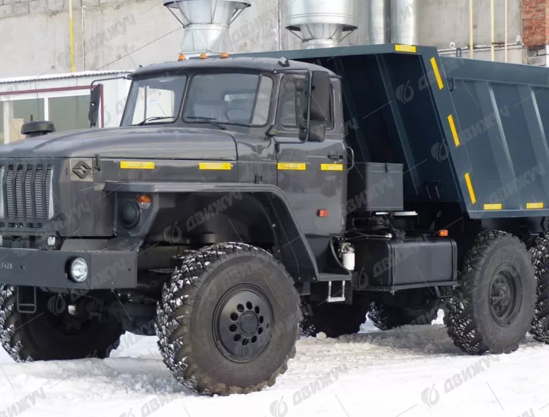 Самосвал Урал 55571-72 (капотный с задней разгрузкой)
