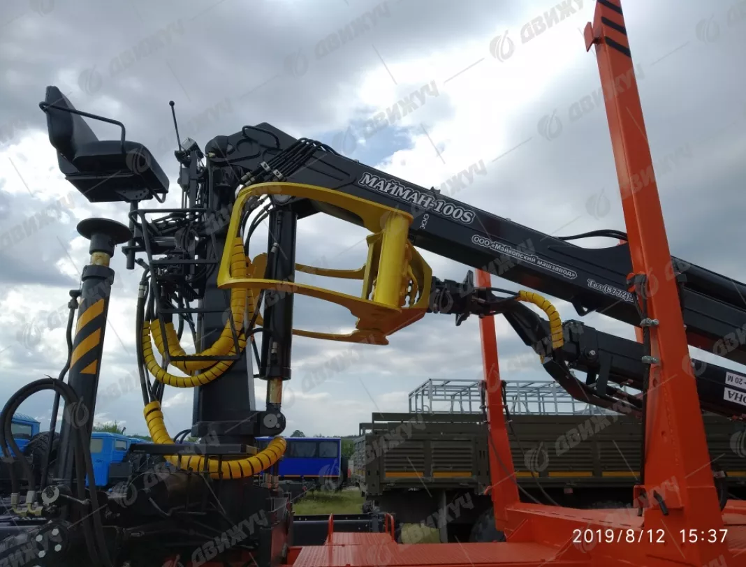 Сортиментовоз Урал 4320-80 с гидроманипулятором (ГМ)