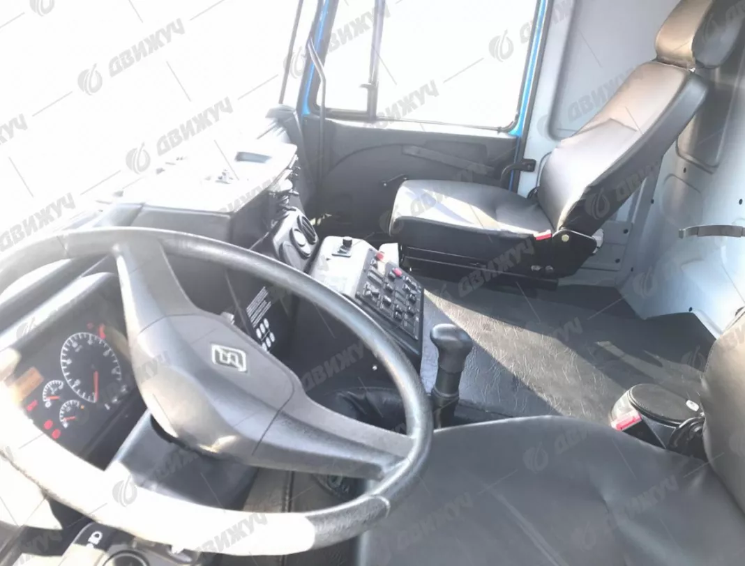 Вахтовый автобус УРАЛ 3255-3013-79М