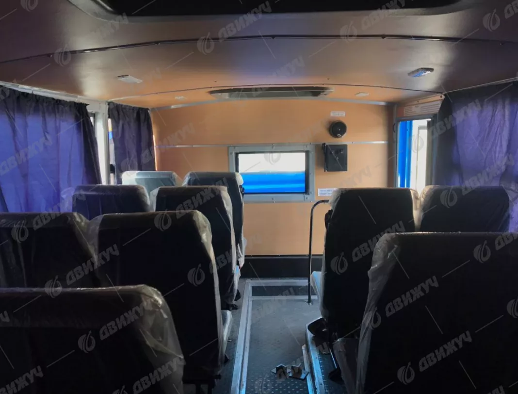 Вахтовый автобус УРАЛ 3255-3013-79М