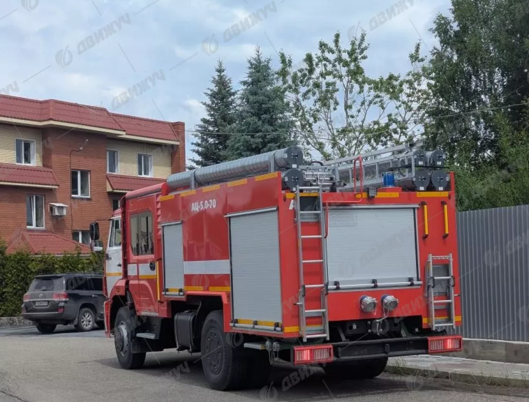 Автоцистерна пожарная АЦ-5,0-70 на шасси Камаз 53605
