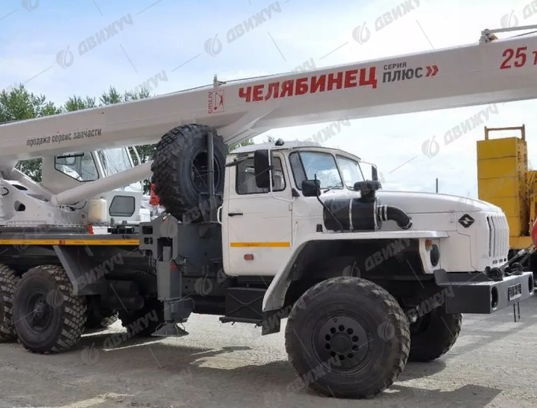 Автокран Челябинец КС-55732 на шасси Урал 4320