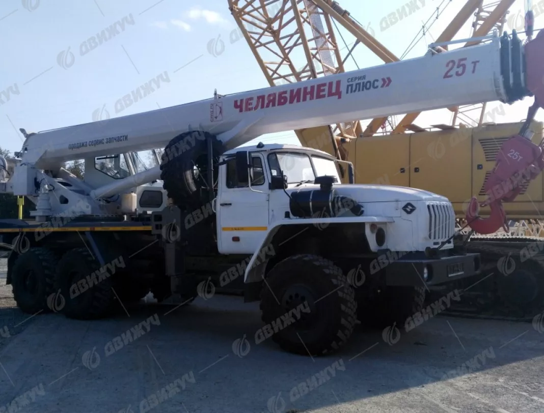 Автокран Челябинец КС-55732-28 на шасси Урал 4320