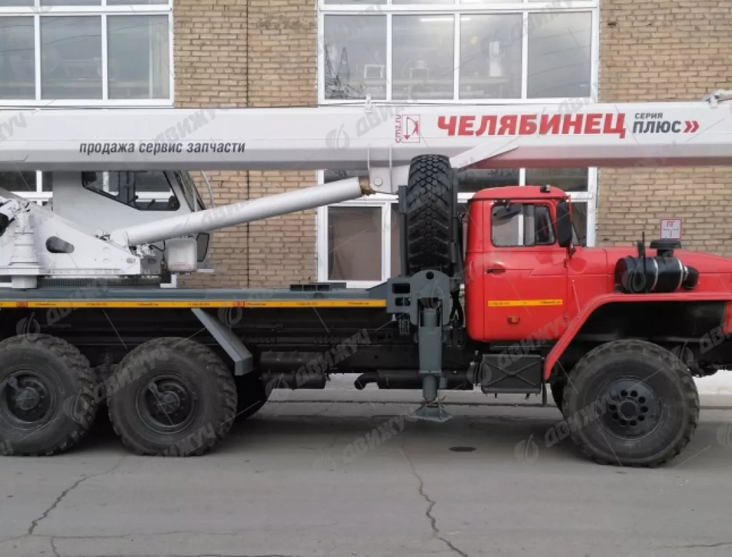Автокран Челябинец КС-55732-28 на шасси Урал 4320