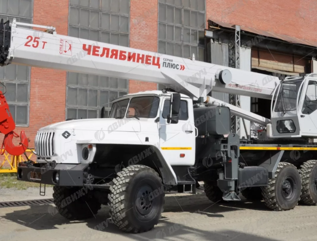 Автокран Челябинец КС-55732-33 на шасси Урал 4320