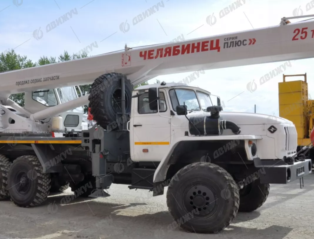 Автокран Челябинец КС-55732-33 на шасси Урал 4320