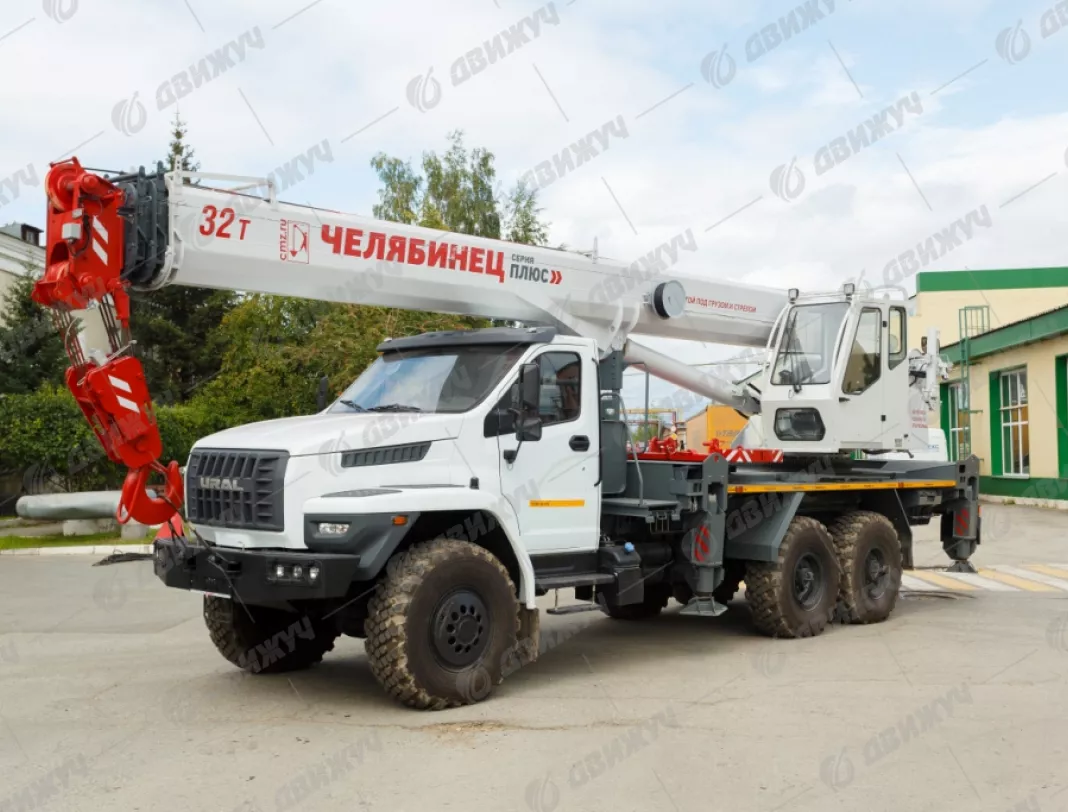Автокран Челябинец КС-55733-26 на шасси Урал Next 