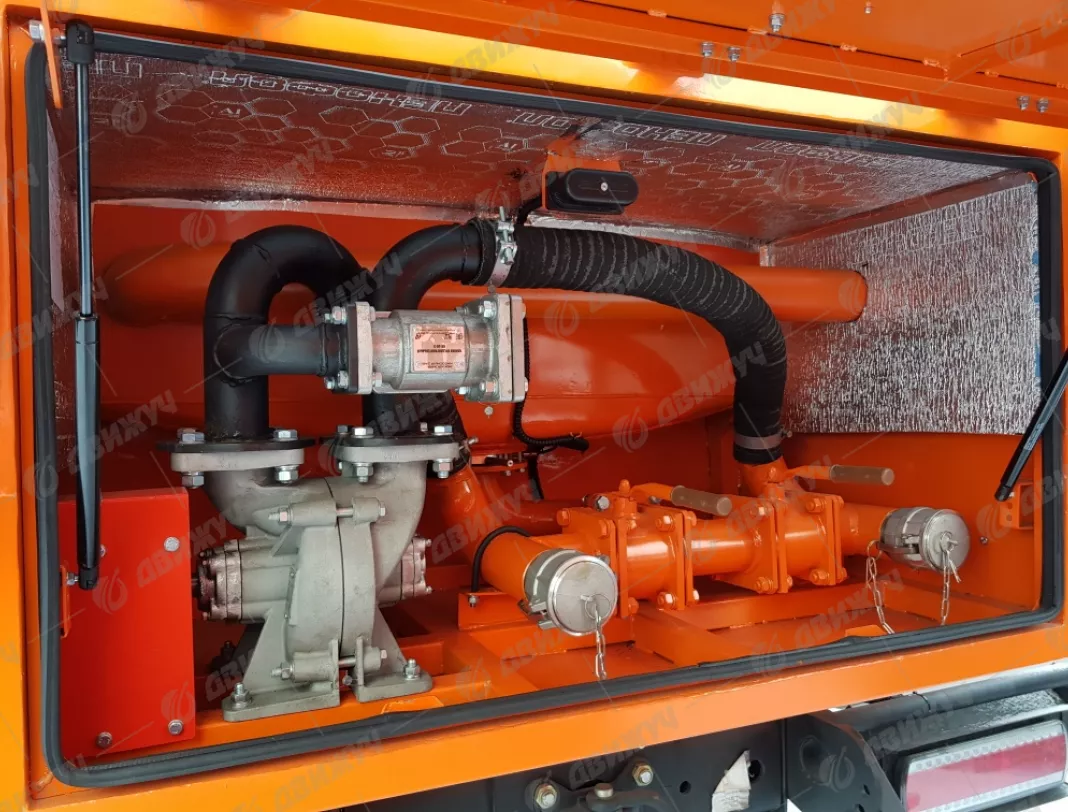 Автоцистерна нефтепромысловая АЦН-18 КАМАЗ 65224-53