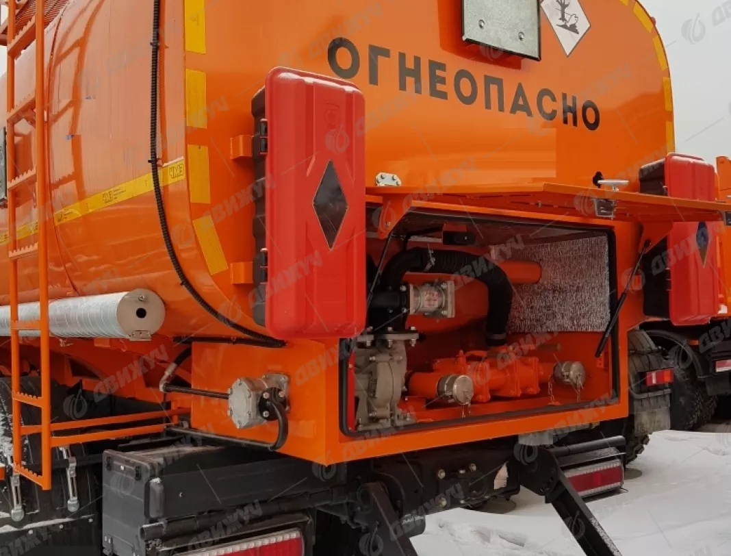 Автоцистерна нефтепромысловая АЦН-18 КАМАЗ 65224-53