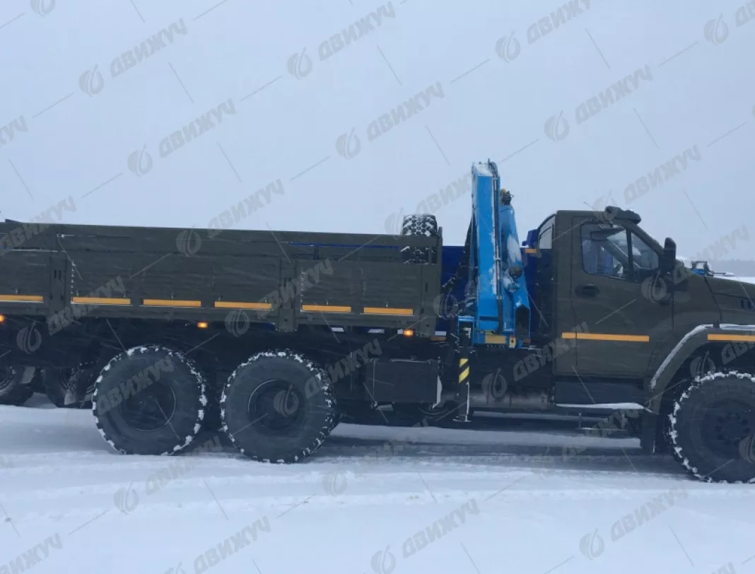 Бортовой Урал Next 4320-74 с КМУ ИМ-150