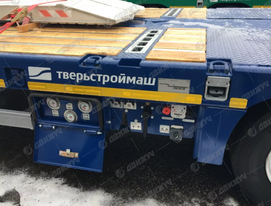 Полуприцеп-трал раздвижной (3-х осный)