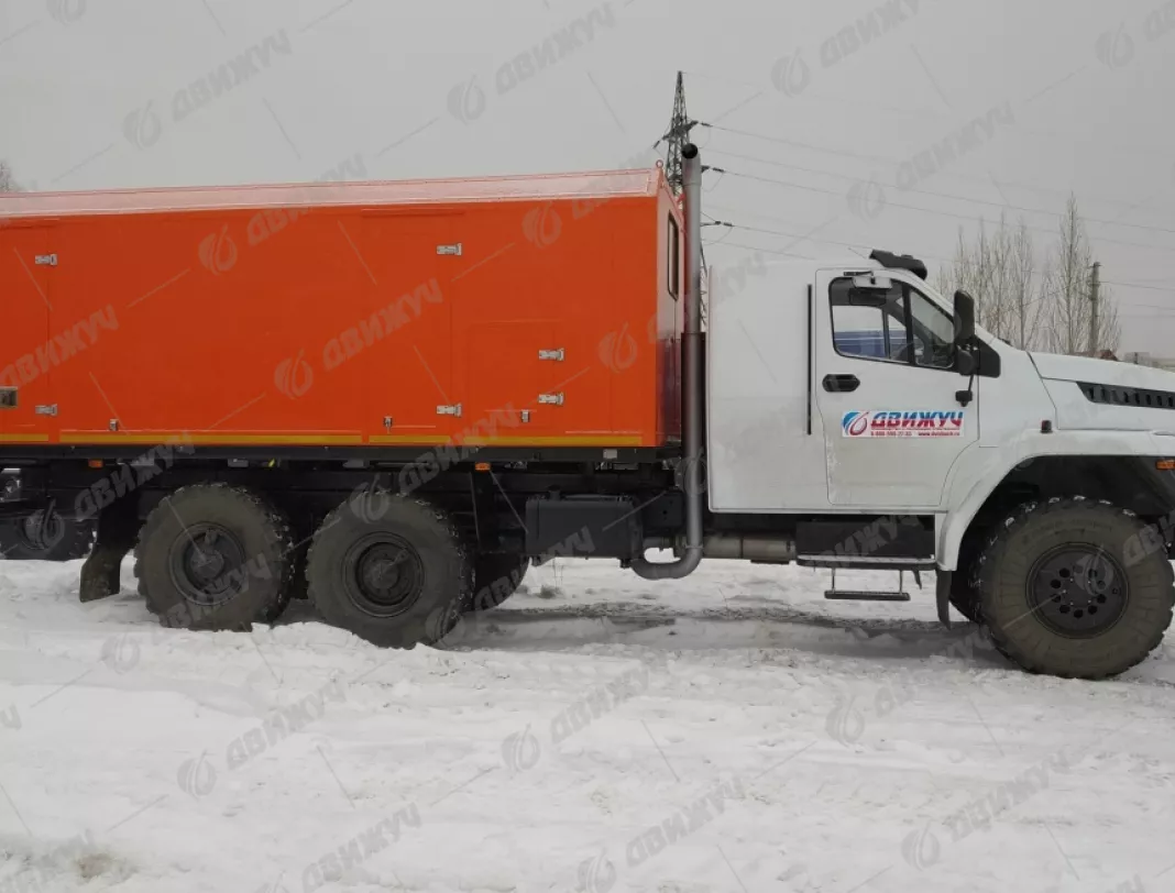 ППУ 1600/100 на шасси Урал Next 4320-72 (2 топливных бака)