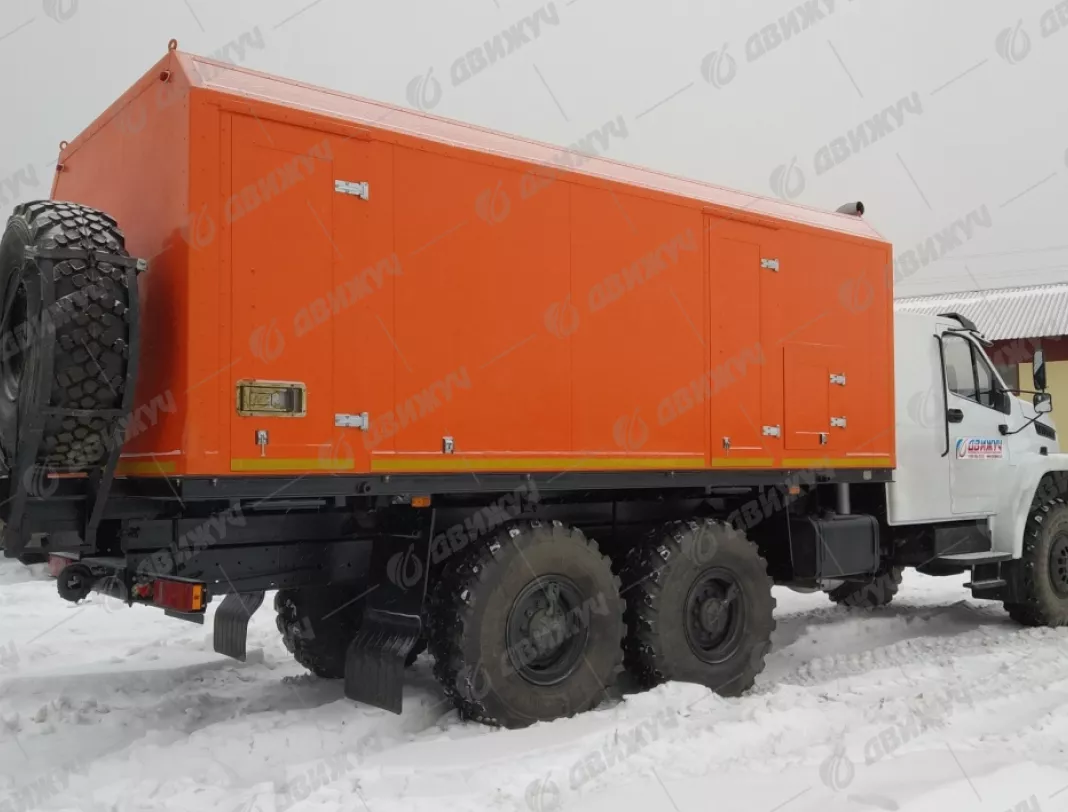 ППУ 1600/100 на шасси Урал Next 4320-72 (2 топливных бака)